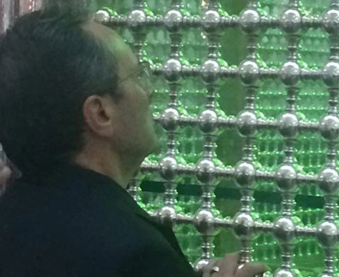 در آستانه بیست و هفتمین سالگرد رحلت حضرت امام خمینی (ره) انجام شد:
حضور دانشگاهیان در حرم مطهر و تجدید بیعت با آرمان های امام راحل 2