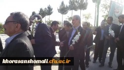حضور جناب اقای دکتر مهرمحمدی سرپرست دانشگاه فرهنگیان در گلباران مزارع شهداء در خراسان شمالی 6