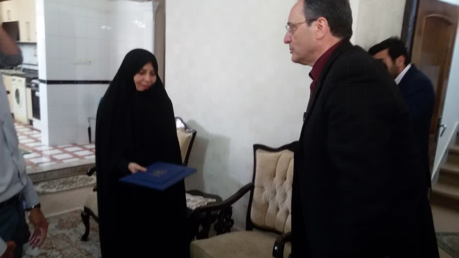 دیدار آقای دکتر مهر محمدی سرپرست دانشگاه فرهنگیان با خانواده شهید عبداله برزگر 6