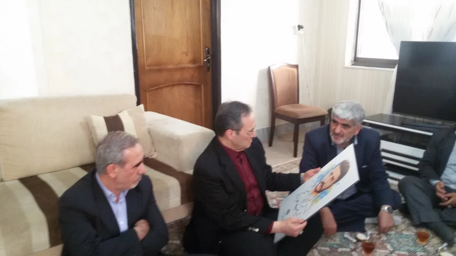 دیدار آقای دکتر مهر محمدی سرپرست دانشگاه فرهنگیان با خانواده شهید عبداله برزگر 7