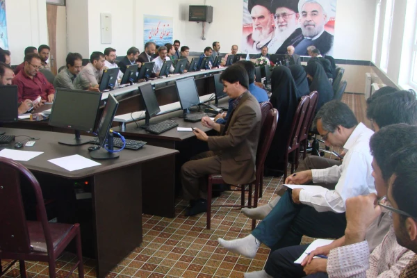 برگزاری نشست توجیهی کارگاه ستاد مبارزه با قاچاق کالا و ارز در بین دانشجویان و کارکنان  دانشگاه فرهنگیان استان

اولین کارگاه توجیهی  ستاد مبارزه با قاچاق کالا و ارز در بین دانشجویان و کارکنان دانشگاه فرهنگیان  در پردیس امام محمد باقر(ع) با همکاری استاندا