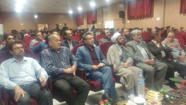 با حضور استاندار ،امام جمعه،مدیر کل آموزش و پرورش و مسئولین دانشگاه فرهنگیان بجنورد اتفاق افتاد
برگزاری آیین دانش آموختگی ۳۰۵ معلم دانشگاه فرهنگیان خراسان شمالی
 2