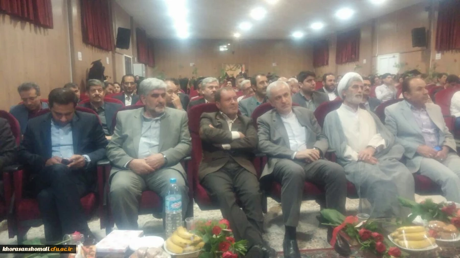 امام جمعه بجنورد:
باید در نظام تعلیم و تربیت جامعه امروز تجدیدنظر کرد
 2