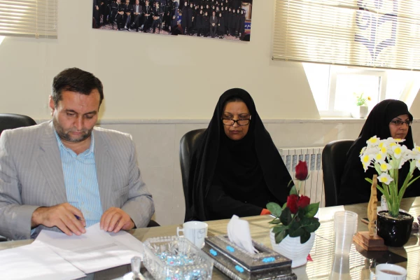 برگزاری جلسه هفته پژوهش دانشگاه فرهنگیان خراسان شمالی با حضور آقای دکتر صفرزاده  و اعضاء 6