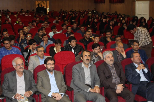 برگزاری همایش هفته آموزش  در سالن آمفی تئاتر مدیریت امور پردیس های استان خراسان شمالی 6