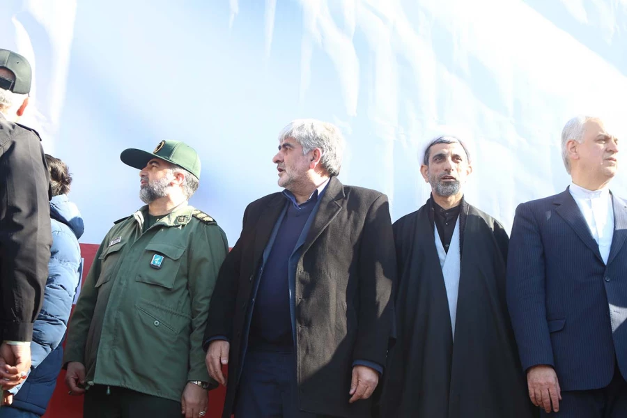 حضور همکاران در مراسم12 بهمن ماه 5