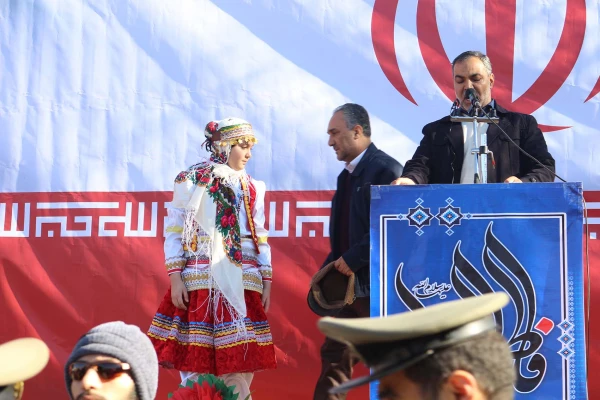 حضور همکاران در مراسم12 بهمن ماه 6