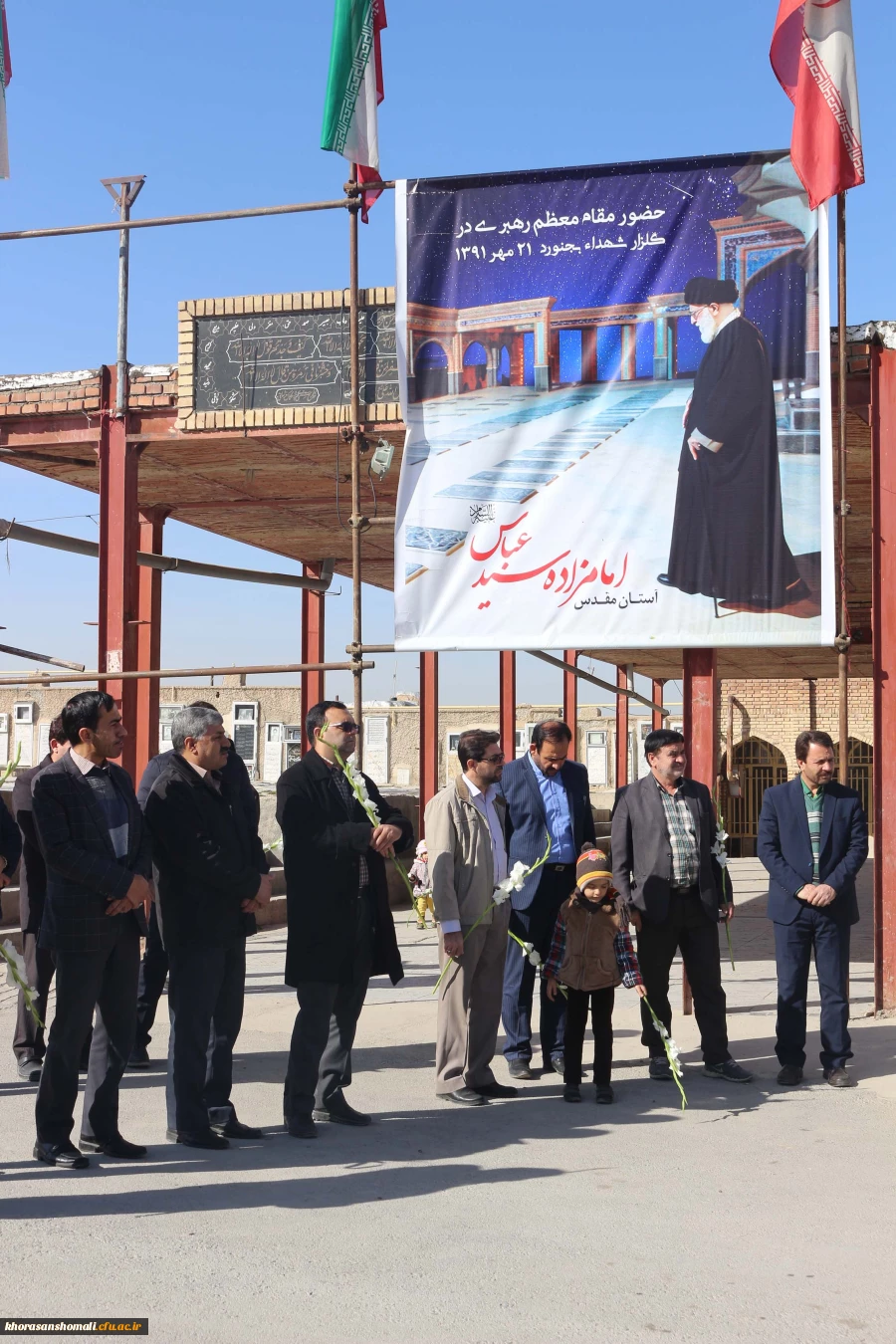 شرکت همکاران پردیس های خراسان شمالی در مراسم گلباران مزار شهداء به مناسبت دهه فجر 9