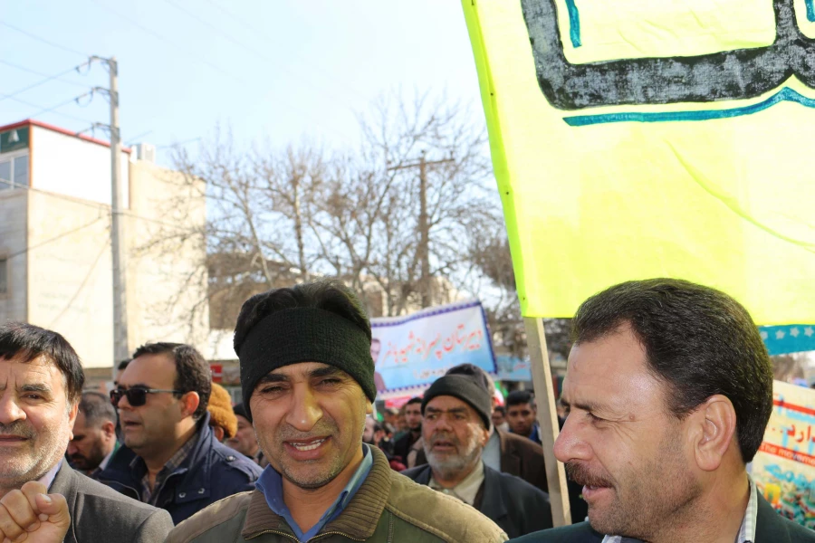 شرکت همکاران در مراسم راهپیمایی 22 بهمن ماه 1396 8