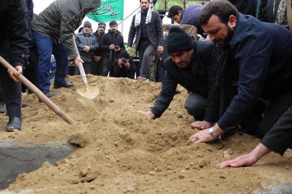 حضور آقای دکتر صفرزاده معاونت محترم فرهنگی و اجتماعی دانشگاه فرهنگیان کشور در مراسم خاکسپاری دوشهید گمنام دانشگاه فرهنگیان خراسان شمالی 6