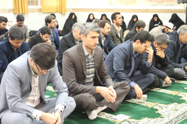 برگزاری زیارت عاشورا در کنار مزار دو شهید گمنام با حضور حراست های کلیه ی دستگاه های اجرایی استان در دانشگاه فرهنگیان 6