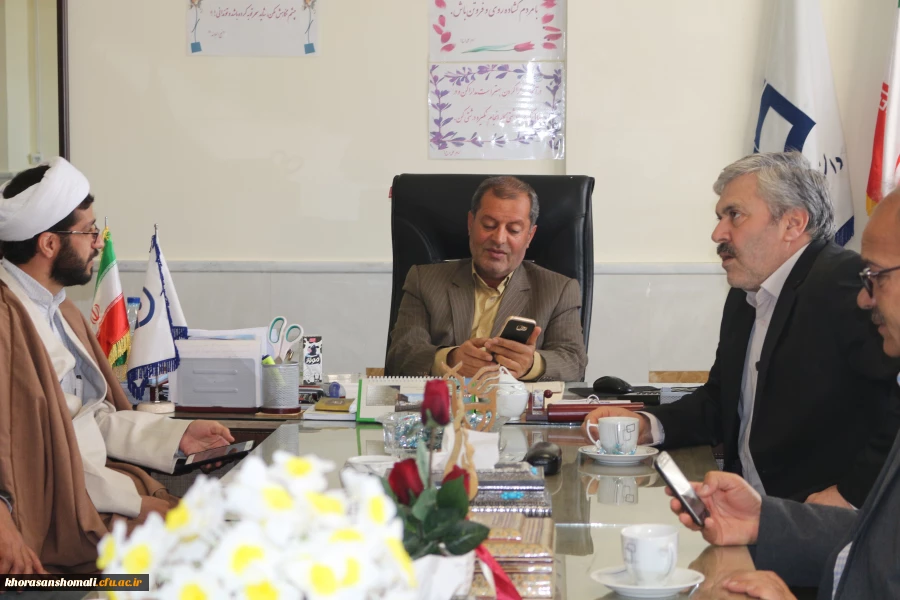 شروع اولین روز کاری همکاران دانشگاه فرهنگیان استان همراه با تجدید میثاق با دو شهید گمنام 6