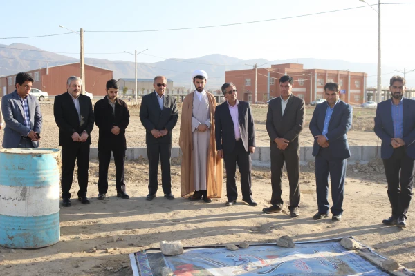 شروع اولین روز کاری همکاران دانشگاه فرهنگیان استان همراه با تجدید میثاق با دو شهید گمنام 4