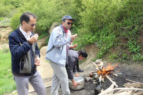 به مناسبت میلاد حضرت مهدی(عج)کوهپیمایی همکاران دانشگاه فرهنگیان خراسان شمالی در کوه آخر داغ انجام شد. 3