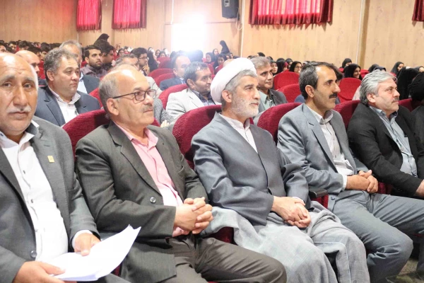 مراسم گرامیداشت "روز معلم و تجلیل از مقام استاد" در دانشگاه فرهنگیان خراسان شمالی برگزار شد 5