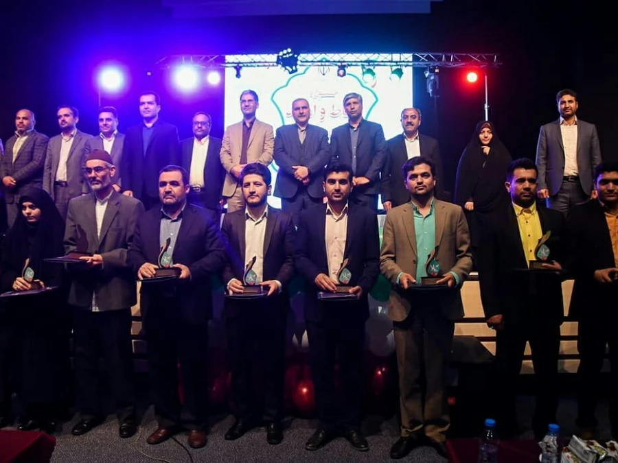 انتخاب دانشجو معلم سینا توکلی به عنوان جوان برتر استان 4