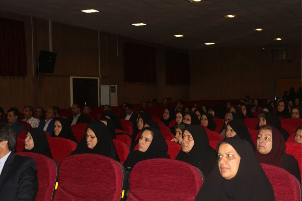 همایش تجارب کارورزی در دانشگاه فرهنگیان خراسان شمالی برگزار گردید. 4