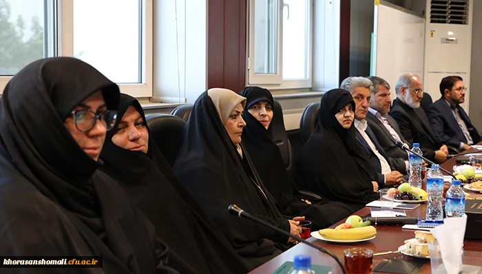 در جلسه انجمن خیرین حامی دانشگاه فرهنگیان تاکید شد:
لزوم جذب مشارکت مردمی و حمایت از توسعه کمی و کیفی دانشگاه فرهنگیان به عنوان عنصر تاثیر گذار در آینده جامعه 5