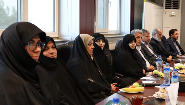 در جلسه انجمن خیرین حامی دانشگاه فرهنگیان تاکید شد:
لزوم جذب مشارکت مردمی و حمایت از توسعه کمی و کیفی دانشگاه فرهنگیان به عنوان عنصر تاثیر گذار در آینده جامعه 5