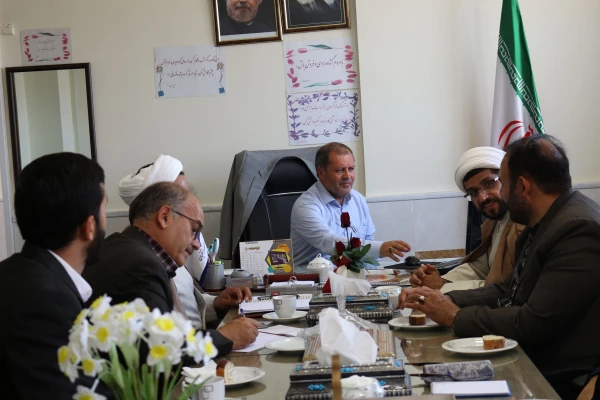 نشست طرح ولایت استانی با حضور اعضاء در دفتر مدیریت امور پردیس های خراسان شمالی برگزار گردید 3