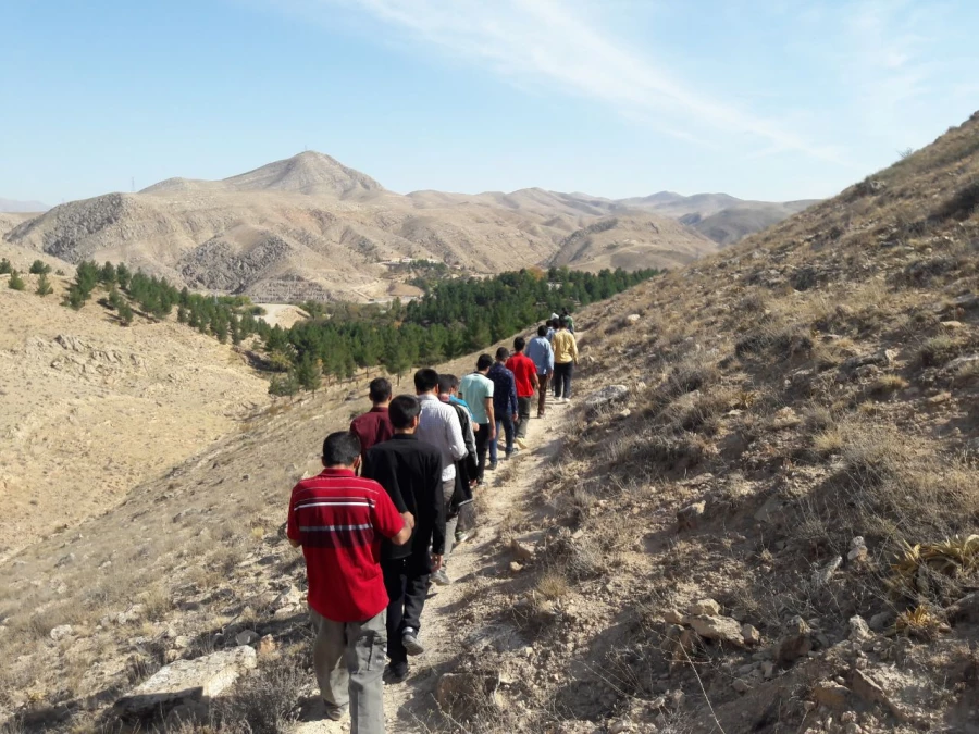 برگزاری اردوی یک روزه دانشجویان پردیس امام محمد باقر(ع) به مقصد کوه بابا موسی بجنورد در به مناسبت هفته تربیت بدنی 2