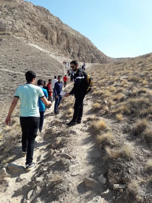 برگزاری اردوی یک روزه دانشجویان پردیس امام محمد باقر(ع) به مقصد کوه بابا موسی بجنورد در به مناسبت هفته تربیت بدنی 2