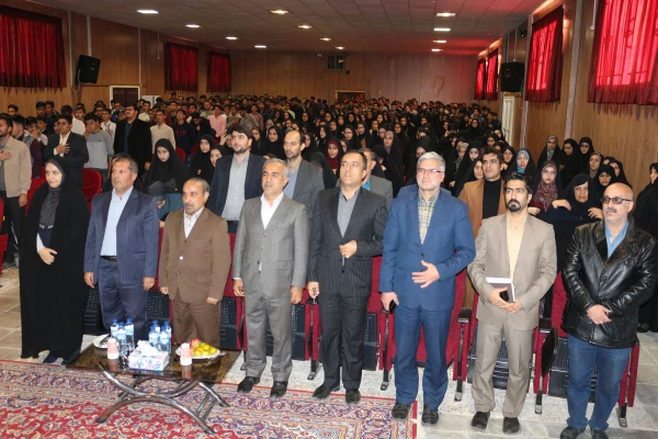 بازدید دکتر خباز استاندار محترم خراسان شمالی از مجموعه پردیس های دانشگاه فرهنگیان خراسان شمالی

 2