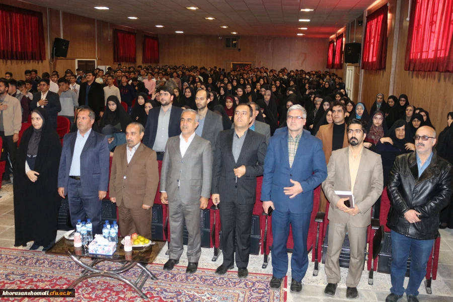 بازدید دکتر خباز استاندار محترم خراسان شمالی از مجموعه پردیس های دانشگاه فرهنگیان خراسان شمالی

 2