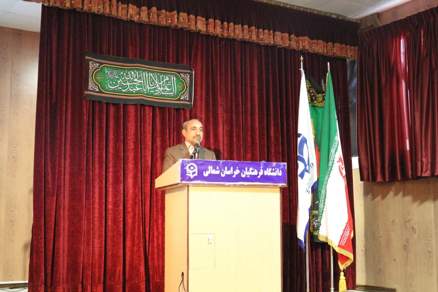 بازدید دکتر خباز استاندار محترم خراسان شمالی از مجموعه پردیس های دانشگاه فرهنگیان خراسان شمالی

 6