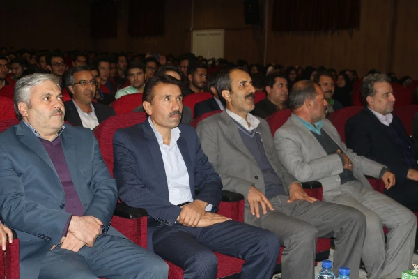 همایش هم اندیشی مشاوره، بهداشت و سلامت پردیس های دانشگاه فرهنگیان خراسان شمالی با حضور مدیر کل مشاوره، بهداشت و سلامت دانشگاه فرهنگیان کشور با حضور گسترده دانشجویان و همکاران برگزار شد. 5