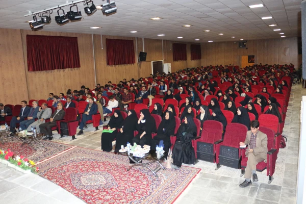 همایش هم اندیشی مشاوره، بهداشت و سلامت پردیس های دانشگاه فرهنگیان خراسان شمالی با حضور مدیر کل مشاوره، بهداشت و سلامت دانشگاه فرهنگیان کشور با حضور گسترده دانشجویان و همکاران برگزار شد. 3