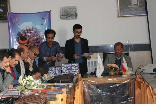 نشست کتابخوانی ویژه اساتید و دانشجویان دانشگاه فرهنگیان خراسان شمالی با همکاری  اداره کل کتابخانه های عمومی خراسان شمالی در کتابخانه پردیس امام محمد باقر(ع) برگزار شد. 5