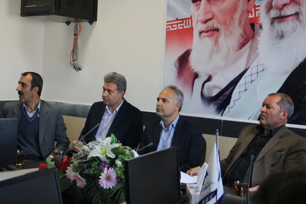 دکتر صفرزاده در سومین جلسه شورای اداری پردیس های خراسان شمالی خطاب به کلیه کارکنان گفت:
امروز مسائل و دغدغه دانشگاه نباید فقط مختص شخص مسئول دانشگاه باشد 2