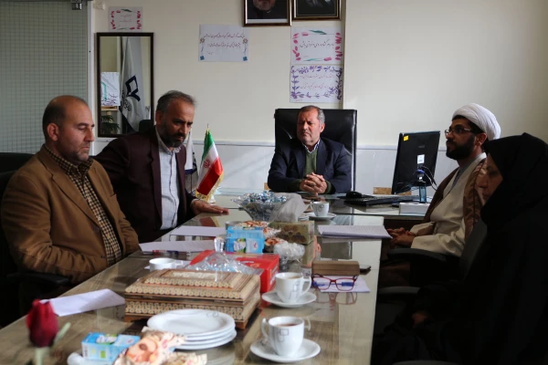 دکتر صفرزاده سرپرست دانشگاه فرهنگیان خراسان شمالی در اولین نشست هم اندیشی اساتید گفت:
نشست های هم اندیشی با اساتید و دانشجویان می تواند در تحقق اهداف دانشگاه یاری دهنده باشد 2