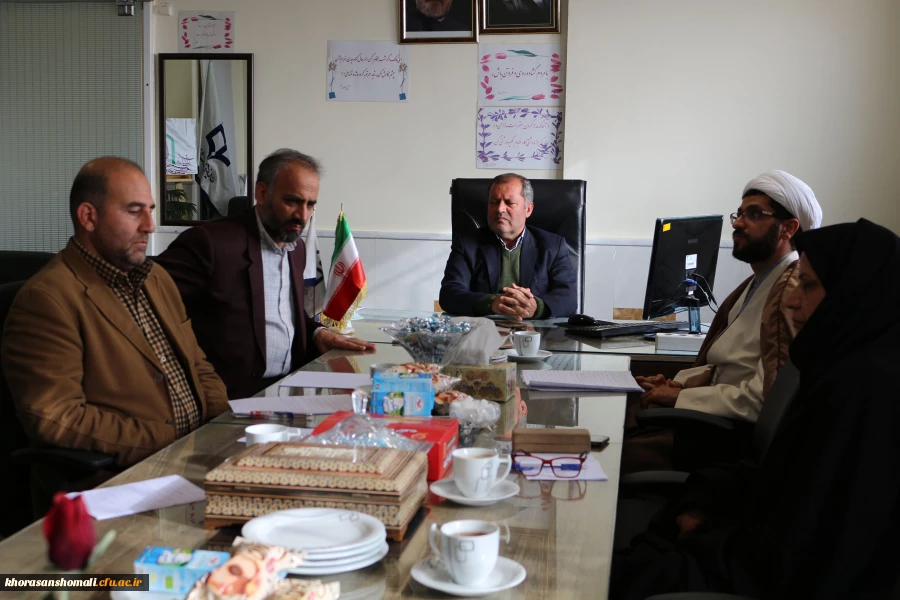 دکتر صفرزاده سرپرست دانشگاه فرهنگیان خراسان شمالی در اولین نشست هم اندیشی اساتید گفت:
نشست های هم اندیشی با اساتید و دانشجویان می تواند در تحقق اهداف دانشگاه یاری دهنده باشد 2