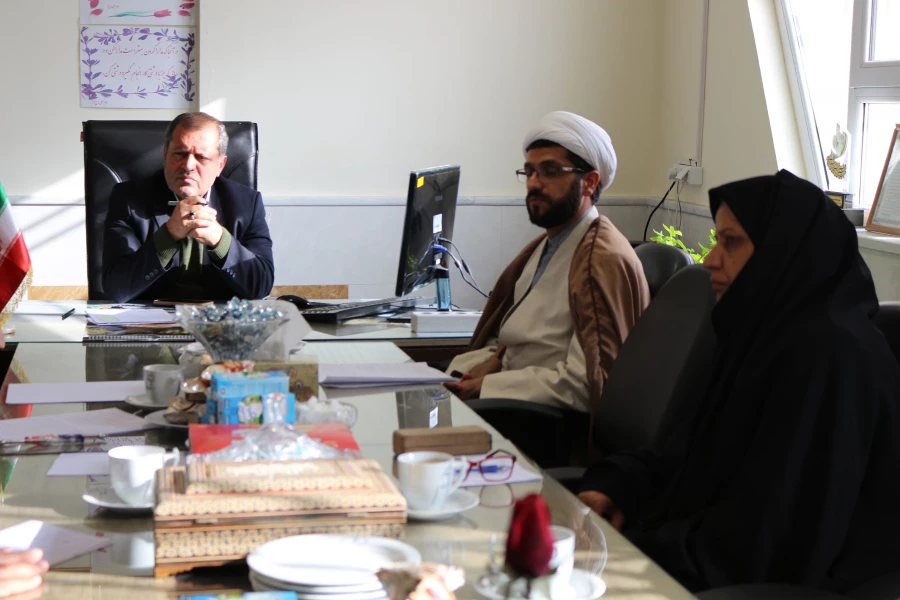 دکتر صفرزاده سرپرست دانشگاه فرهنگیان خراسان شمالی در اولین نشست هم اندیشی اساتید گفت:
نشست های هم اندیشی با اساتید و دانشجویان می تواند در تحقق اهداف دانشگاه یاری دهنده باشد 4