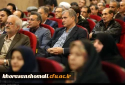 دکتر طاهری نیا معاون پژوهش و فناوری دانشگاه فرهنگیان کشور  در مراسم نکوداشت یکصدمین سال تاسیس تربیت در خراسان شمالی گفت: 
پژوهش کردن برای پژوهش خطا است، پژوهش برای حل مسئله درست است.  2