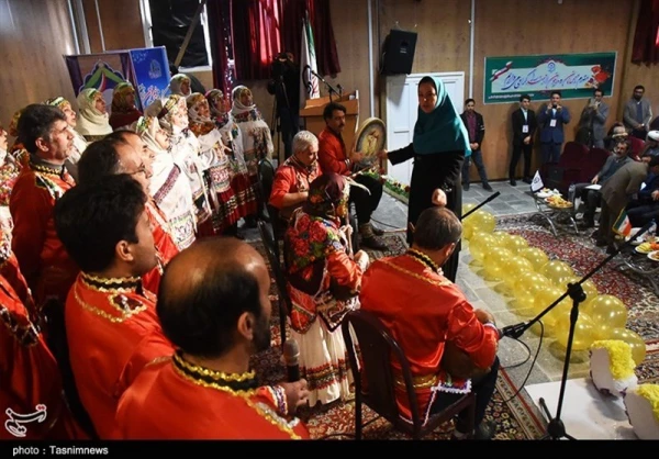 دکتر ثمینی سرپرست معاونت سیاسی و امنیتی خراسان شمالی در مراسم نکوداشت یکصدمین سال تاسیس تربیت معلم در کشور وبیش از نیم قرن در خراسان شمالی گفت:
معلمان ، مشاور و معتمدان فرزندان  ما هستند. 2