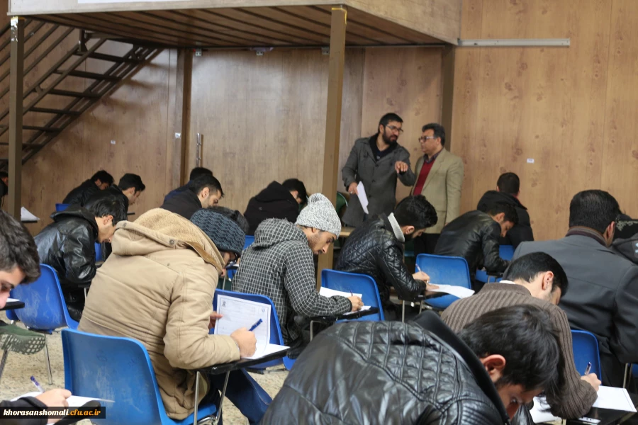 حضور دکتر صفرزاده سرپرست دانشگاه فرهنگیان خراسان شمالی از روند 
برگزاری امتحانات پایان ترم دانشجویان پردیس های خراسان شمالی 4