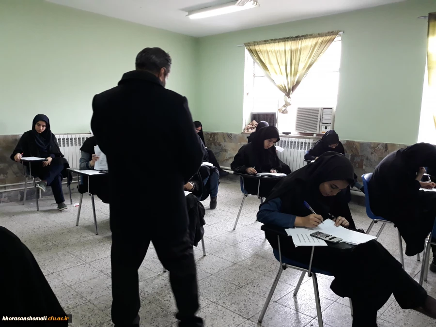 حضور دکتر صفرزاده سرپرست دانشگاه فرهنگیان خراسان شمالی از روند 
برگزاری امتحانات پایان ترم دانشجویان پردیس های خراسان شمالی 11