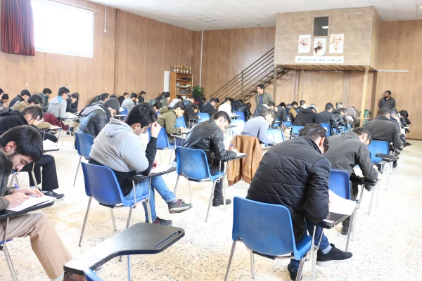 حضور دکتر صفرزاده سرپرست دانشگاه فرهنگیان خراسان شمالی از روند 
برگزاری امتحانات پایان ترم دانشجویان پردیس های خراسان شمالی 7