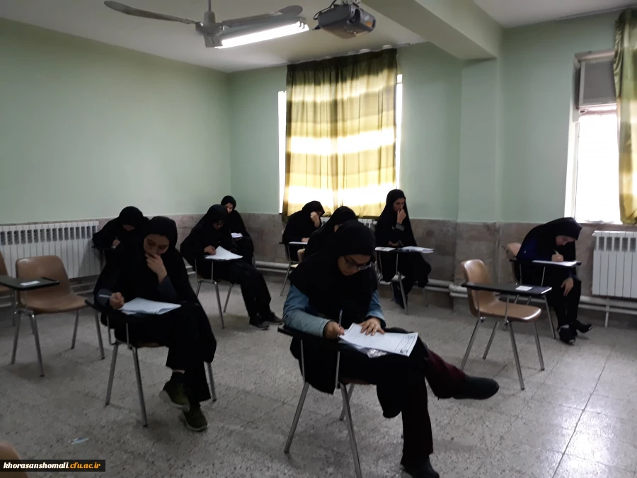 حضور دکتر صفرزاده سرپرست دانشگاه فرهنگیان خراسان شمالی از روند 
برگزاری امتحانات پایان ترم دانشجویان پردیس های خراسان شمالی 13