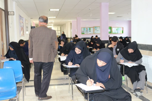 بازدید دکتر صفرزاده سرپرست دانشگاه فرهنگیان خراسان شمالی از روند برگزاری امتحانات پایان ترم 
دانشجویان ماده 28 /پردیس امام محمد باقر(ع) 2