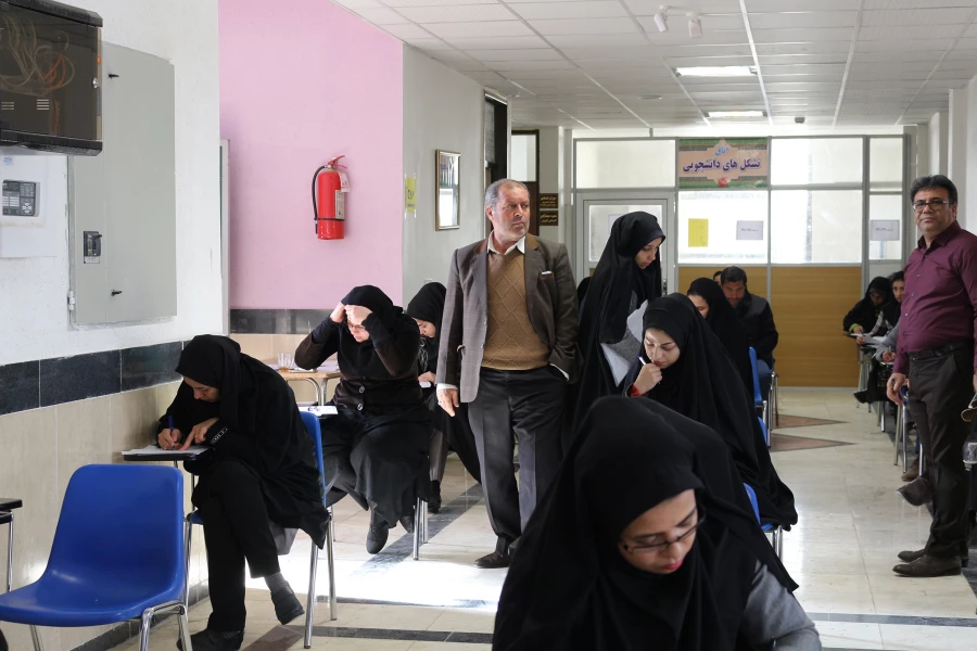 بازدید دکتر صفرزاده سرپرست دانشگاه فرهنگیان خراسان شمالی از روند برگزاری امتحانات پایان ترم 
دانشجویان ماده 28 /پردیس امام محمد باقر(ع) 2