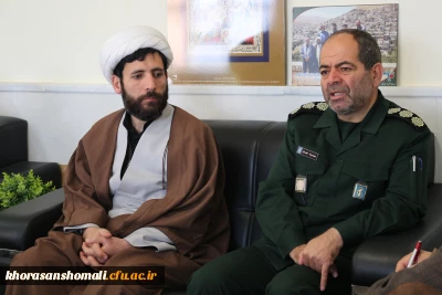 نشست صمیمی سردار شجاع جانشین قرارگاه آبادانی و عمران سپاه خراسان شمالی با دکتر صفرزاده سرپرست دانشگاه فرهنگیان خراسان شمالی در اتاق مدیریت پردیس های دانشگاه فرهنگیان  استان برگزار شد.