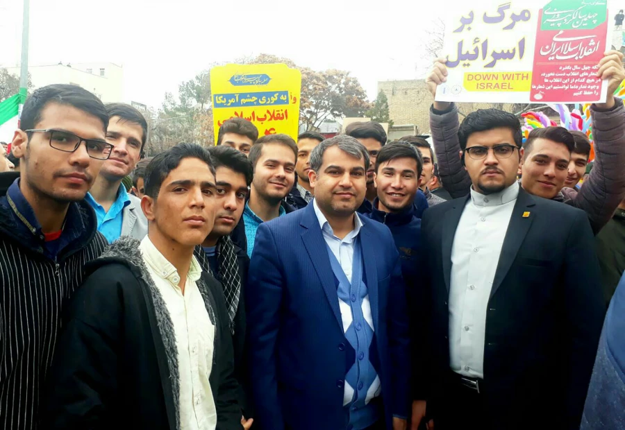 حضور کارکنان، اساتید و دانشجویان دانشگاه فرهنگیان خراسان شمالی در چهلمین سالگرد جشن پیروزی شکوهمند انقلاب اسلامی ایران در کنار مردم شهرستان بجنورد به روایت تصویر 3