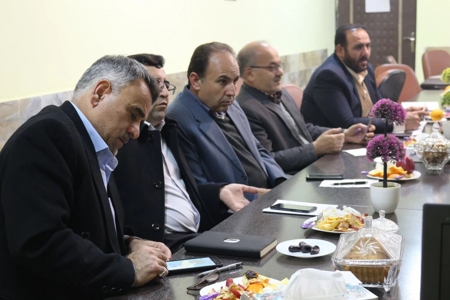 نشست هم اندیشی سرپرست دانشگاه فرهنگیان خراسان شمالی با مدیر کل آموزش و پرورش خراسان شمالی در خصوص جذب دانشجو برای سال 1398 6