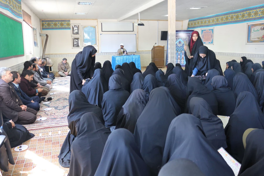 برگزاری جلسه یادمان شهداء  7