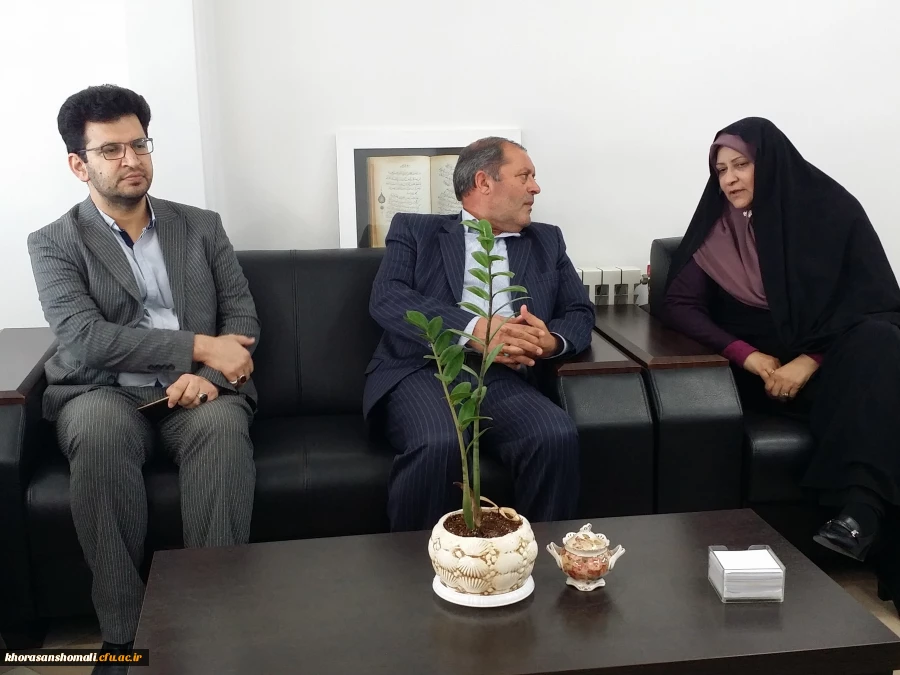 نشست صمیمی دکتر صفرزاده (مدیر کل سابق فرهنگ و ارشاد اسلامی استان گلستان) با مدیر کل فرهنگ و ارشاد اسلامی استان گلستان 2