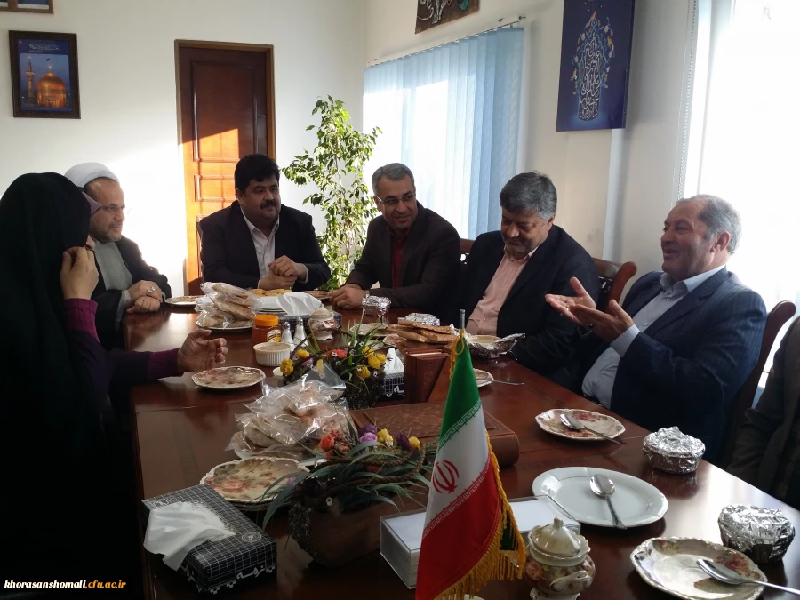 نشست صمیمی دکتر صفرزاده (مدیر کل سابق فرهنگ و ارشاد اسلامی استان گلستان) با مدیر کل فرهنگ و ارشاد اسلامی استان گلستان 2